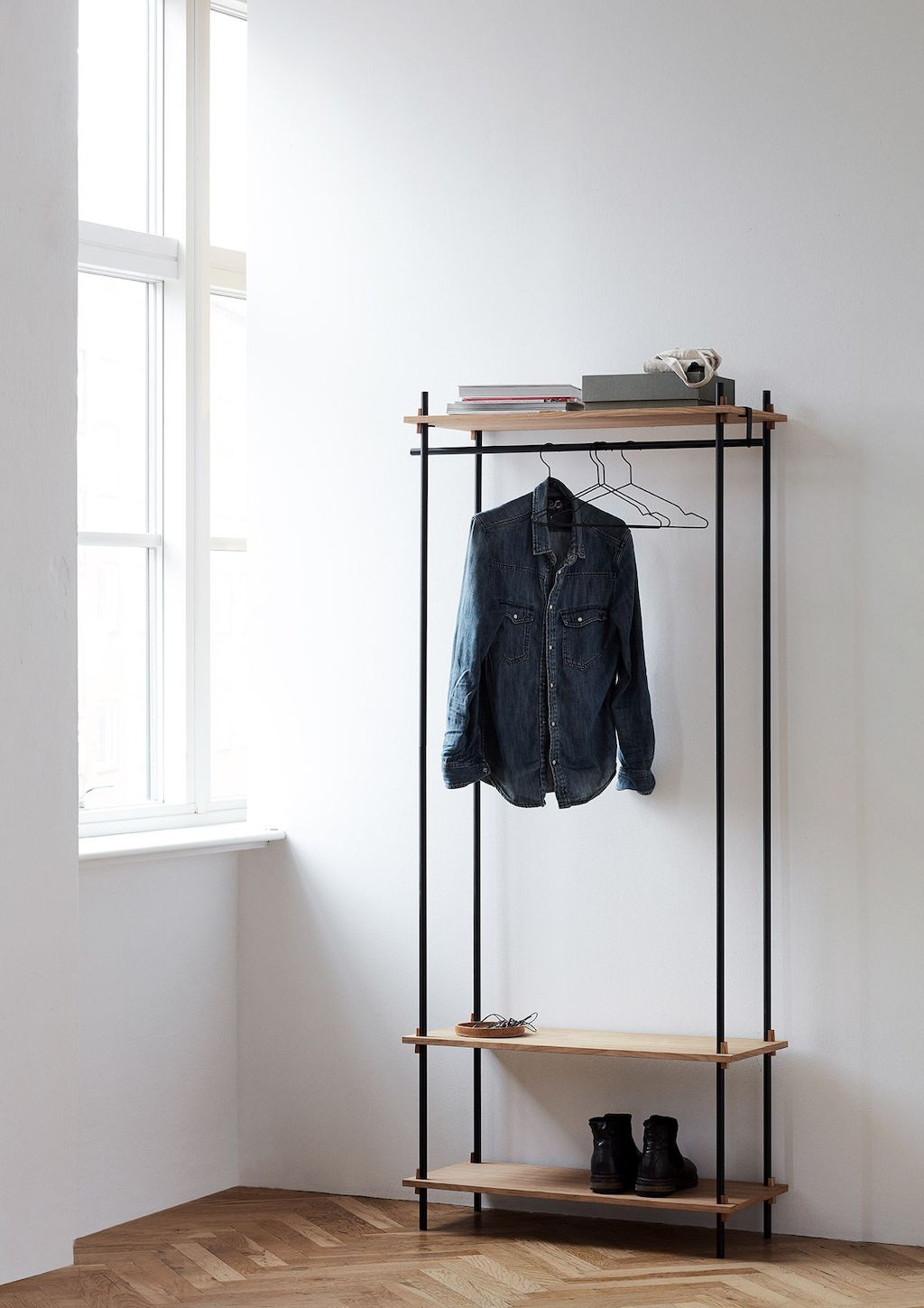 Goldkant Moebe Shelving System In Context Low Res 57