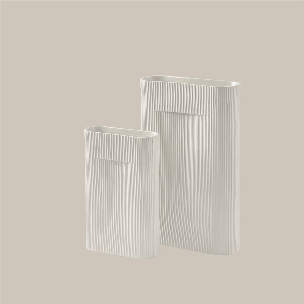 Goldkant Ridge Vase Off White Group Muuto 5000X5000 Hi Res Cb