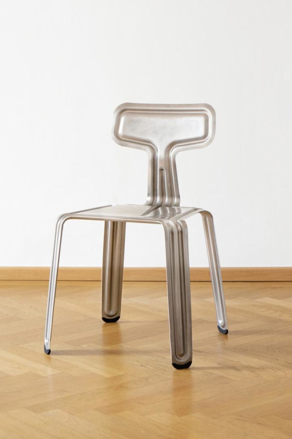 Goldkant Moormann Pressed Chair Alu Raw