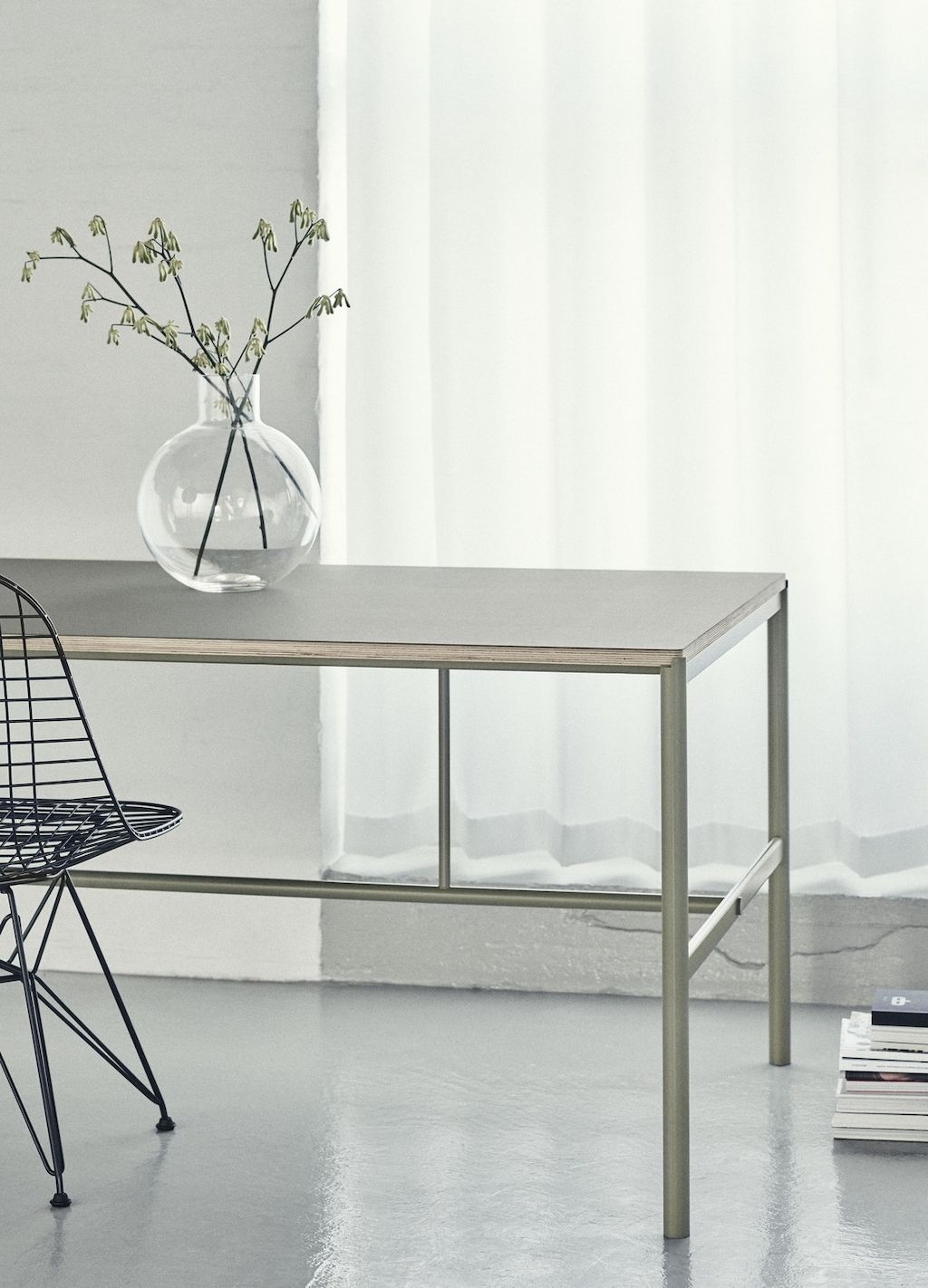 Million Mies Dining Table Green